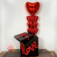 Коробка-сюрприз с шарами «LOVE красный» 60х60х60 см: